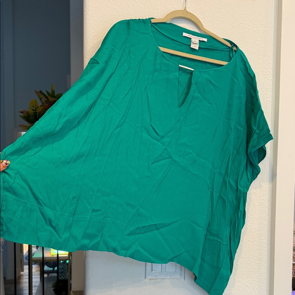Diane Von Furstenberg Vibrant Green Blouse - Picture 4 of 5